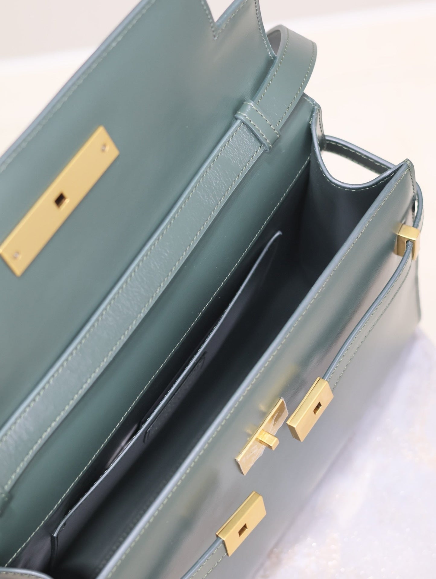 Crocodile-Embossed Leather Chain Bag