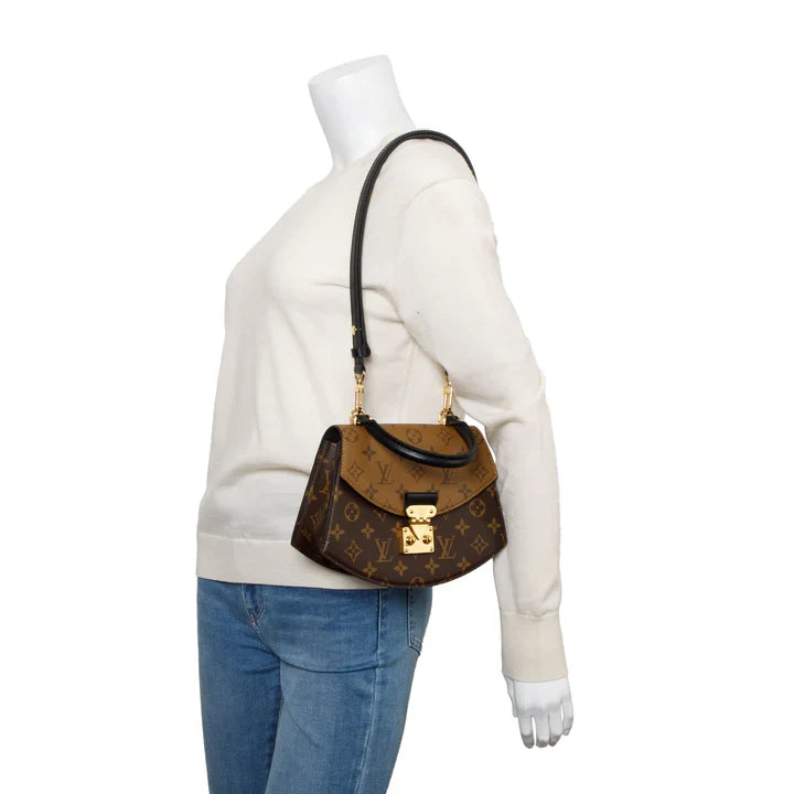 Louis Vuitton Tilsitt leather handbag