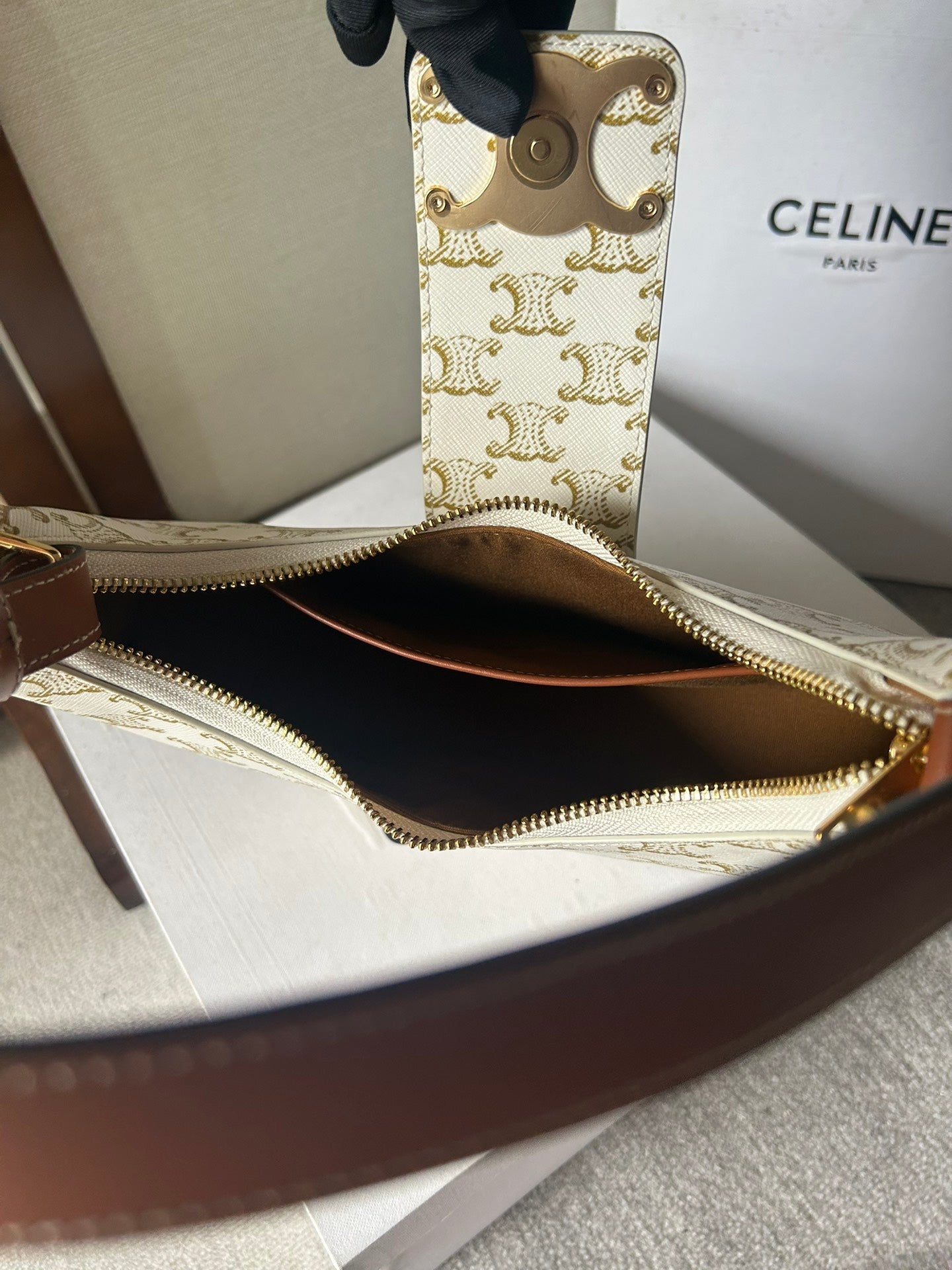 Ava Triomphe Canvas Underarm Bag