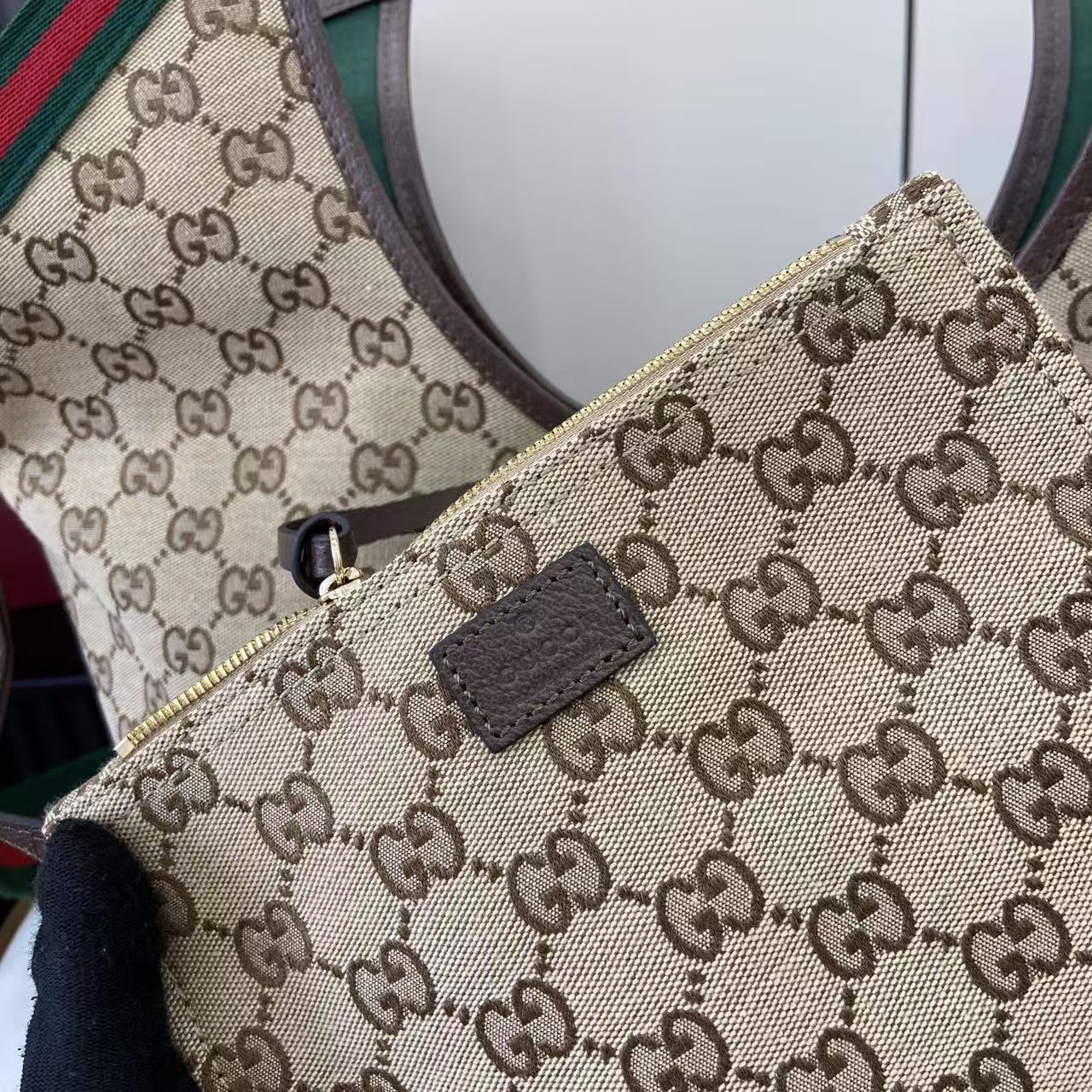 Giglio GG Supreme Tote Bag with Pouch