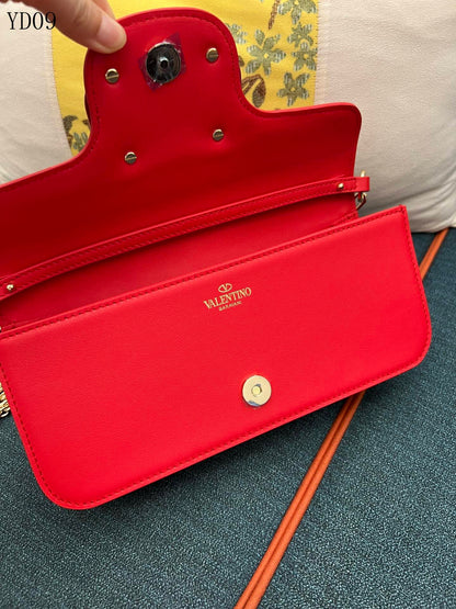 Garavani VLogo Signature Bag