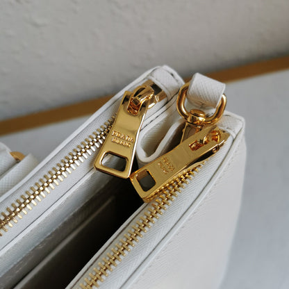 Galleria Saffiano Leather Tote Bag