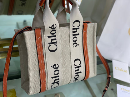 Woody Tote Bag with Strap