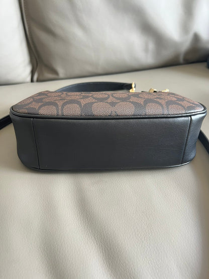 Teri Shoulder Bag