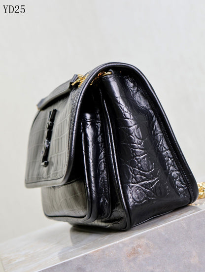 Niki Medium Patent Leather Shoulder Bag
