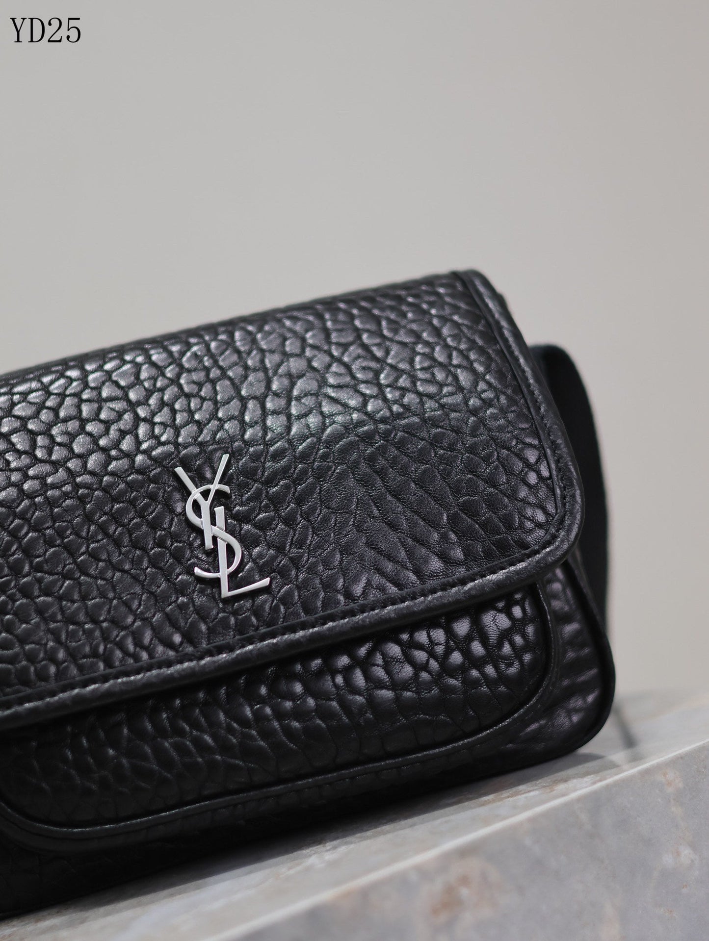 Niki Grained Leather Bag