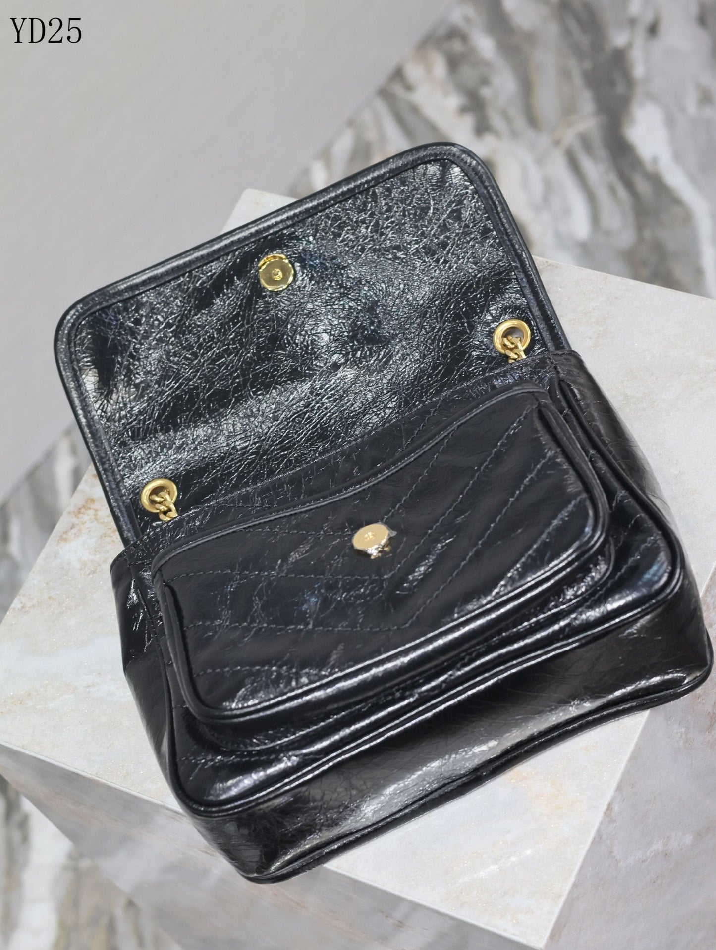 Niki Medium Patent Leather Shoulder Bag