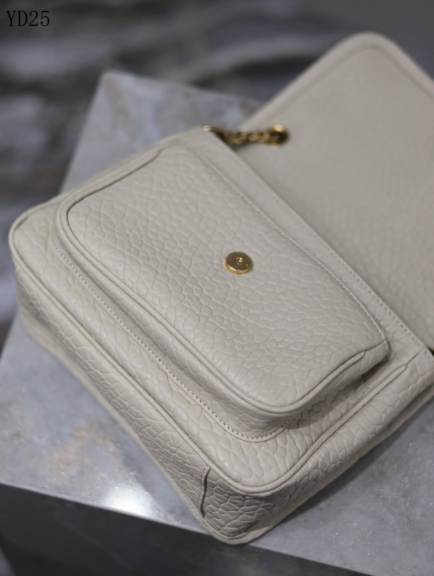 Niki Grained Leather Bag