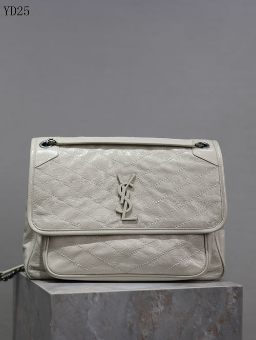 Niki Medium Leather Shoulder Bag