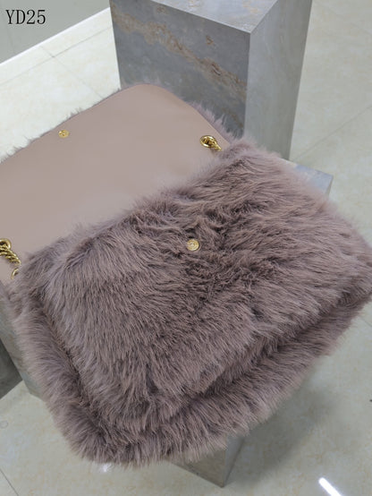 Niki Large in Shearling Bag