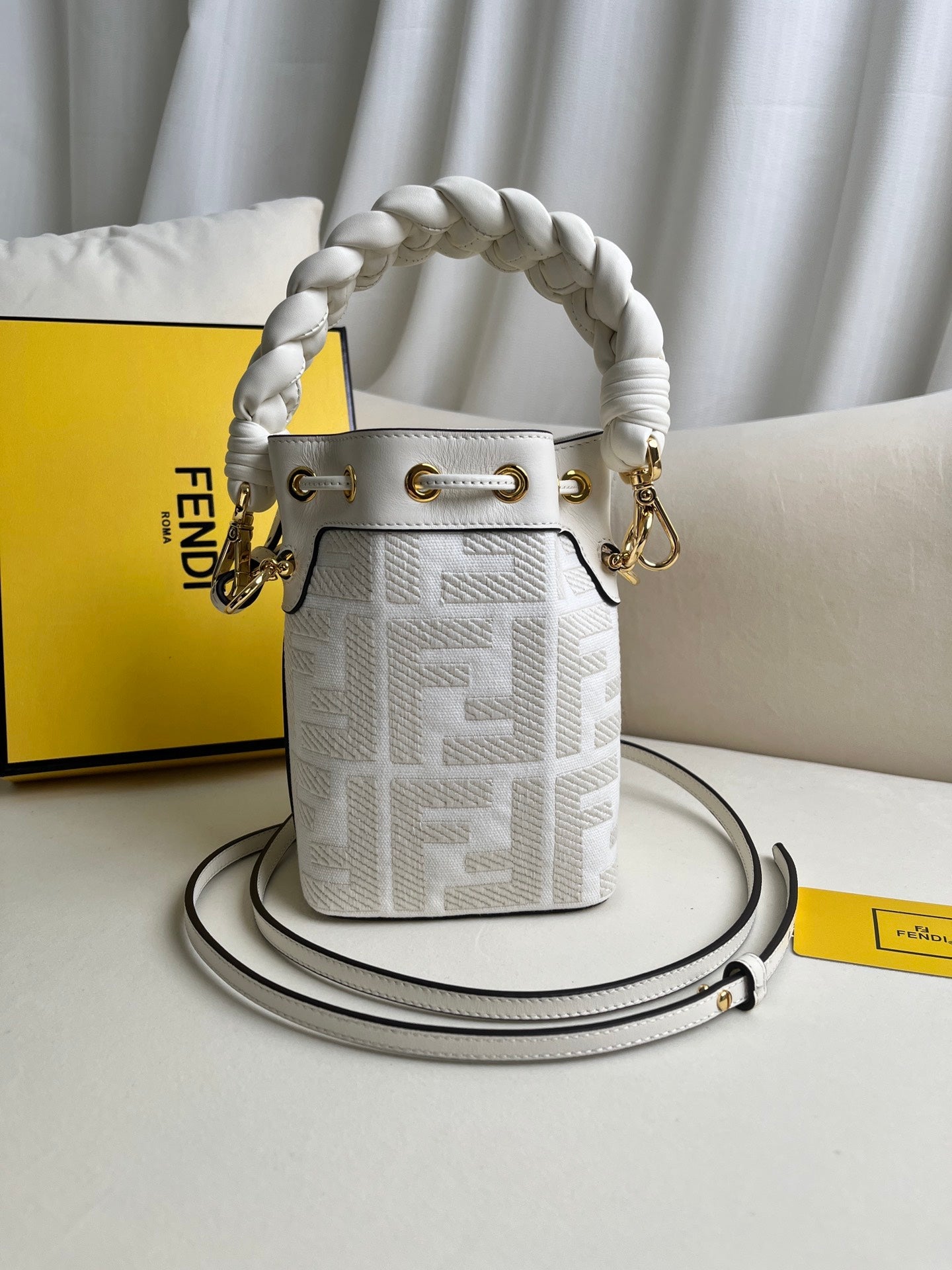 Mini Mon Tresor Bucket Bag