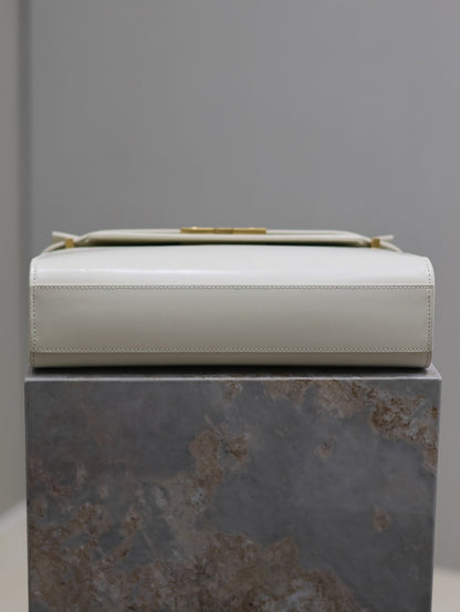 Crocodile-Embossed Leather Chain Bag