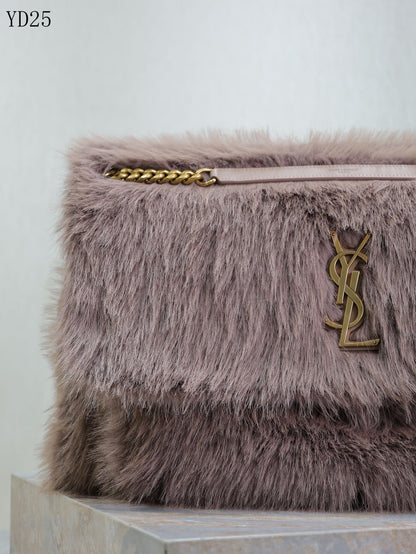 Niki Large in Shearling Bag
