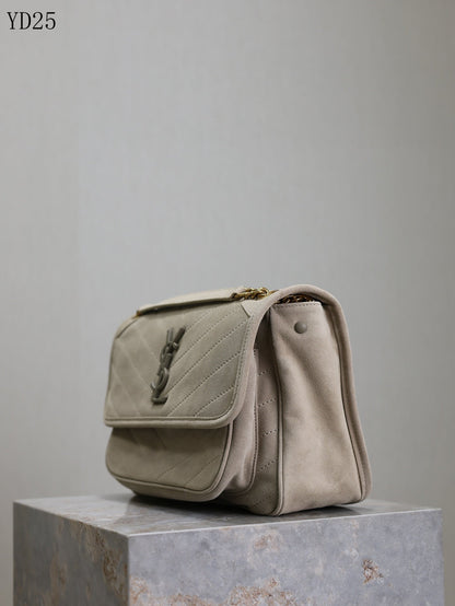 Niki Medium Shoulder Bag