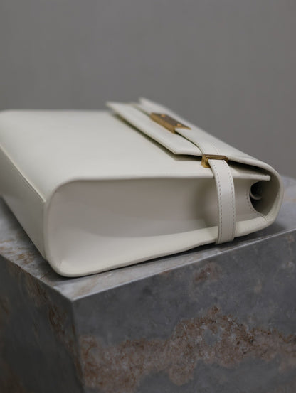 Crocodile-Embossed Leather Chain Bag