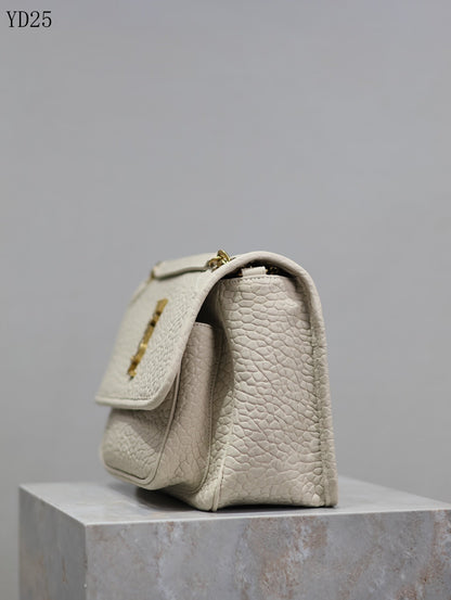 Niki Medium Shoulder Bag