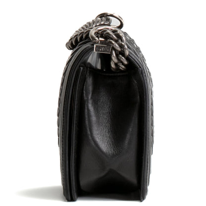 CHANEL 3D Pleated Medium Boy Bag - Black