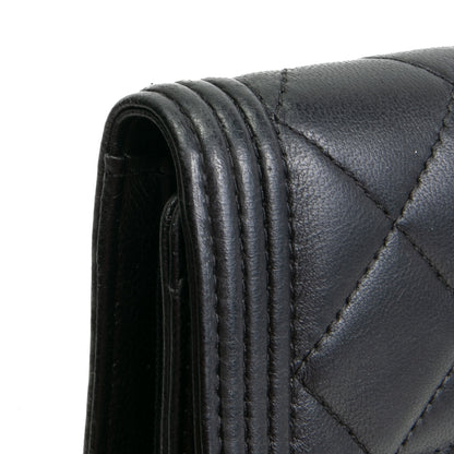 CHANEL Quilted Lambskin Boy Flap Wallet - Black