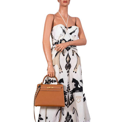 Hermes Kelly 28 Sellier Gold Epsom with Gold Hardware - 2020, Y
