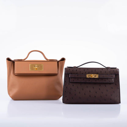Hermes Kelly Pochette Rouge Sellier Ostrich with Gold Hardware - 2021, Z