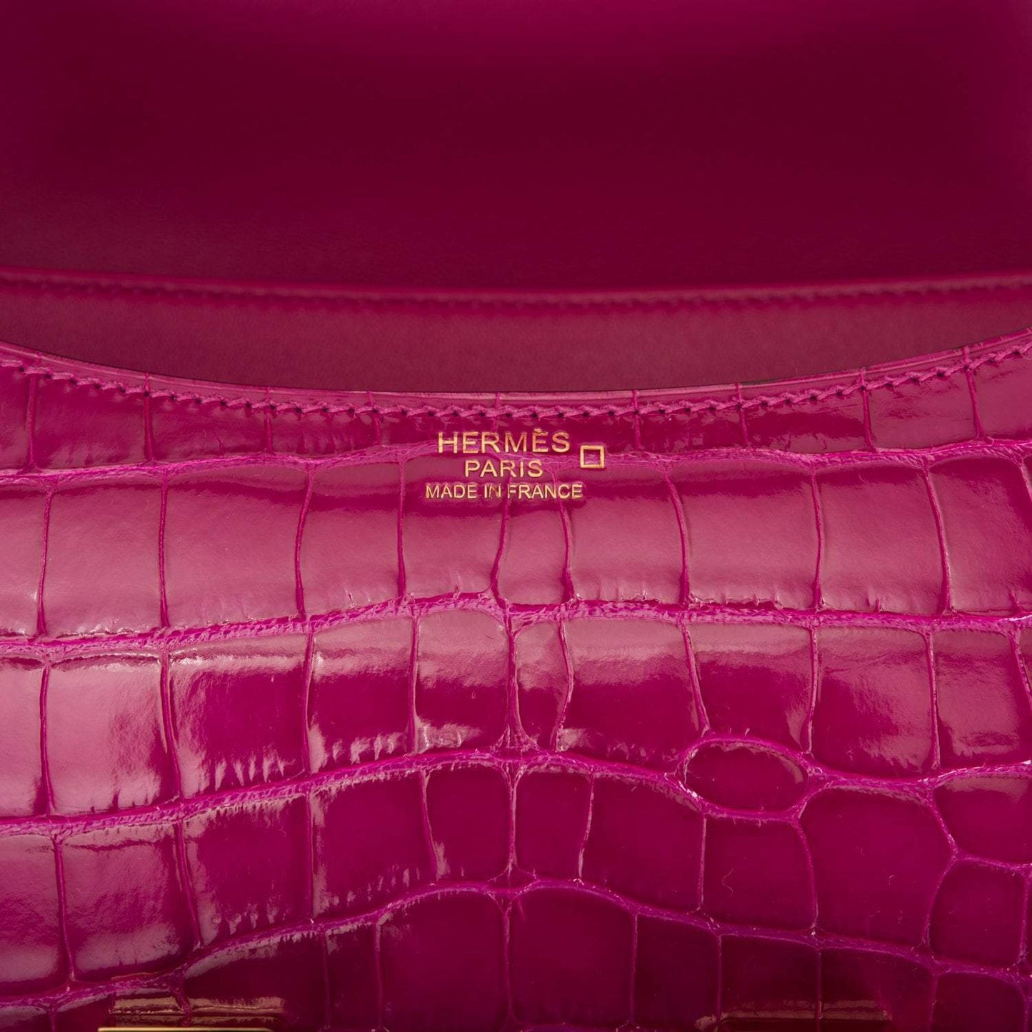 Hermes Rose Scheherazade Shiny Alligator Constance 24cm Gold Hardware