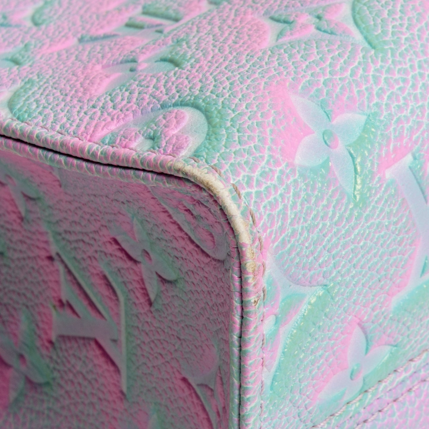 LOUIS VUITTON Onthego Stardust PM - Blue