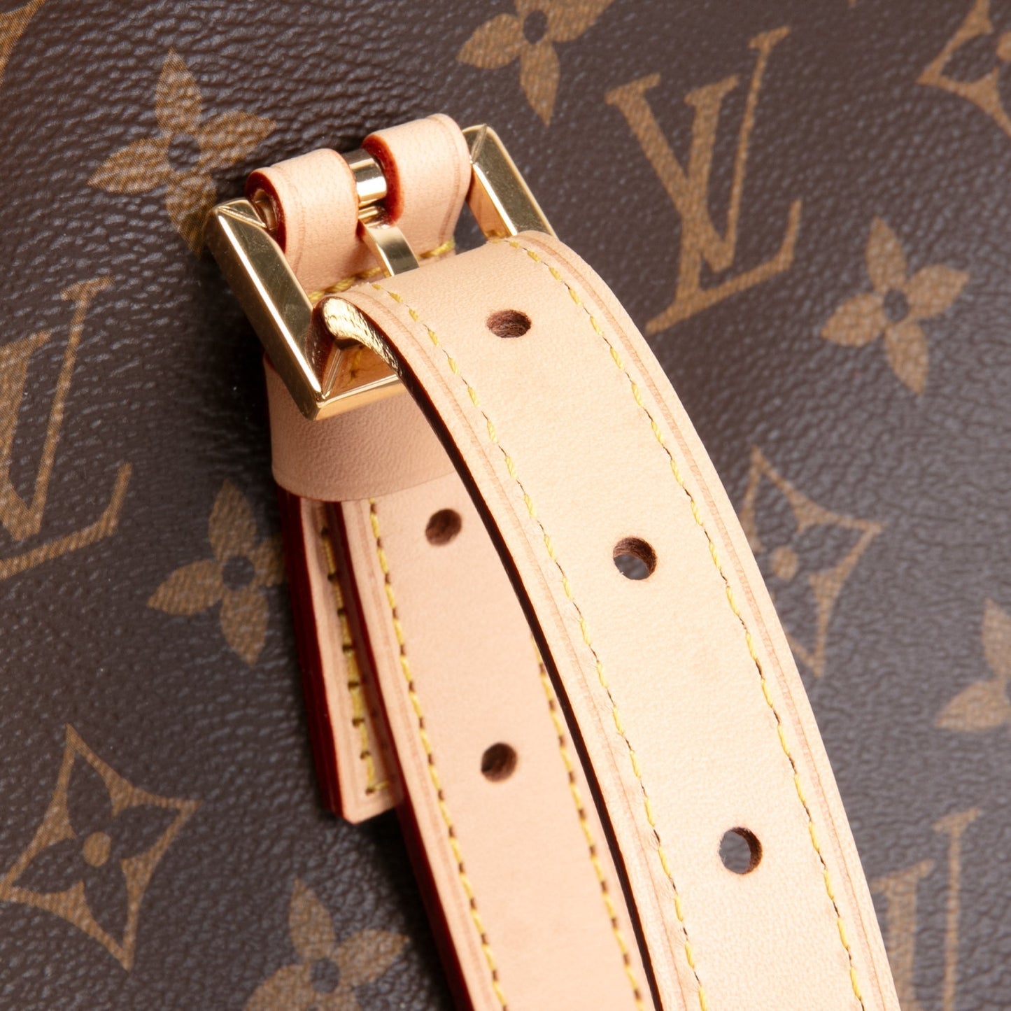 LOUIS VUITTON Mezzo Monogram