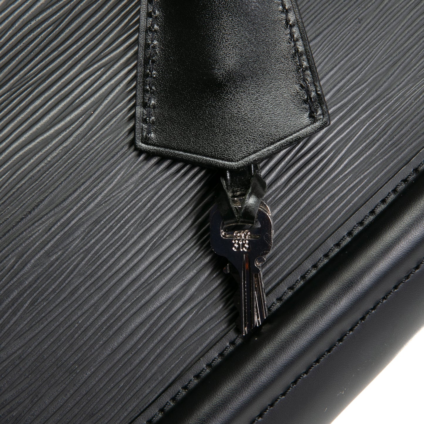 Louis Vuitton Epi Montaigne GM Black