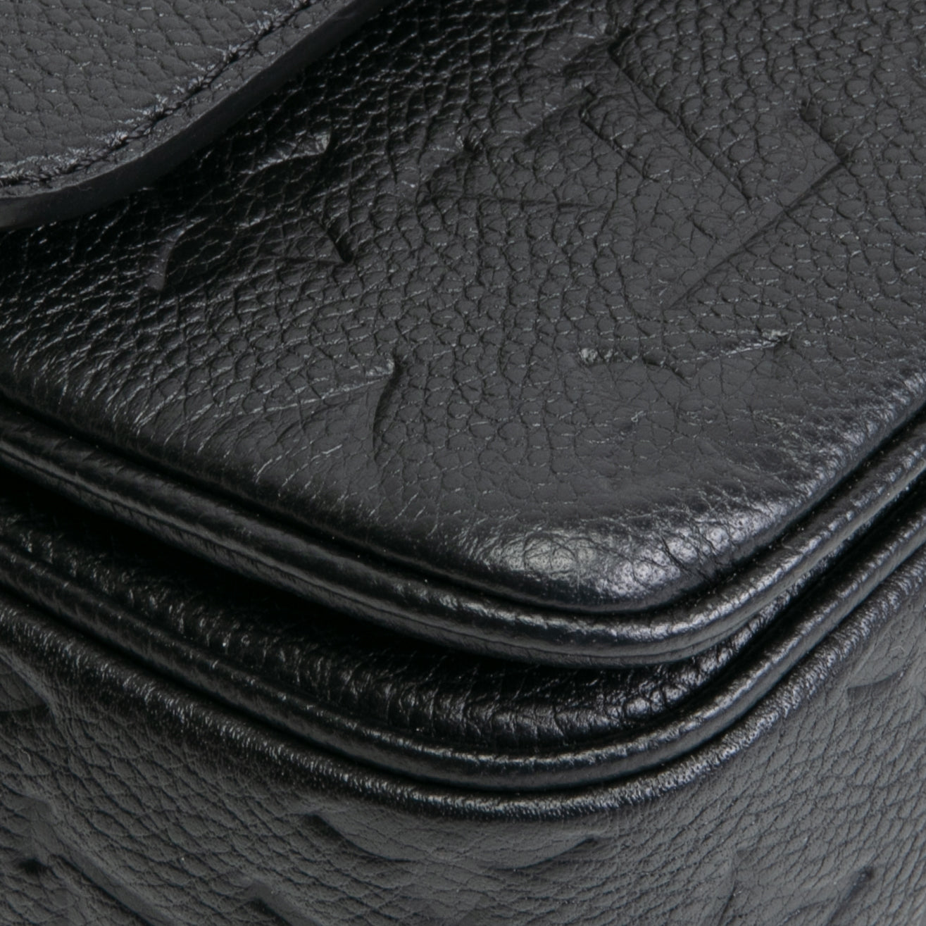 LOUIS VUITTON Marceau NM Monogram Empreinte- Black