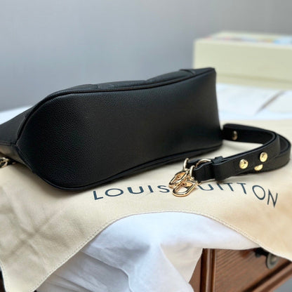 Louis Vuitton Chain Strap Shoulder Bag