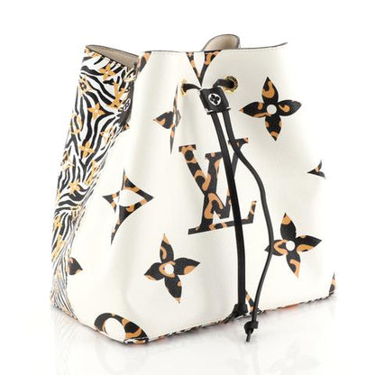Louis Vuitton | NeoNoe Monogram Giant Jungle | M44679