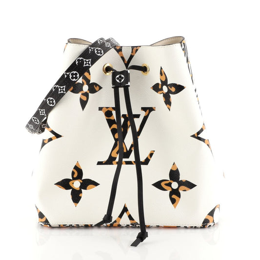 Louis Vuitton | NeoNoe Monogram Giant Jungle | M44679