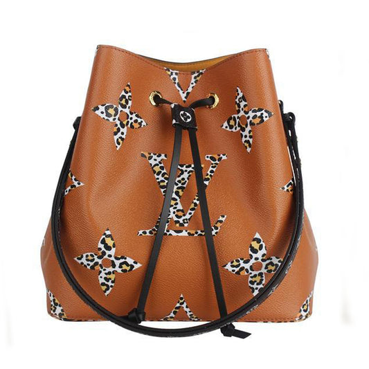 Louis Vuitton NeoNoe Monogram Giant Jungle M44717