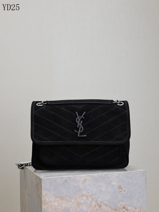 Niki Medium Shoulder Bag