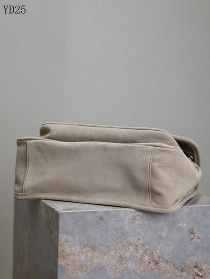 Niki Medium Shoulder Bag