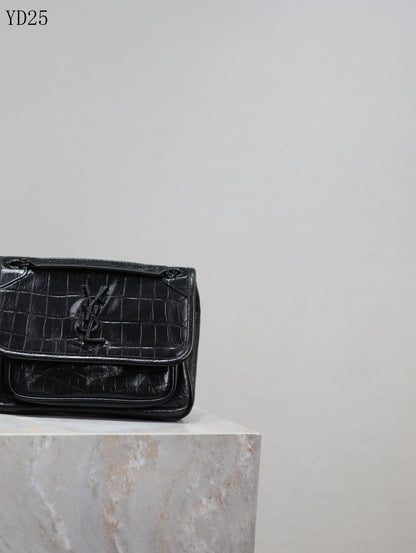 Niki Medium Patent Leather Shoulder Bag