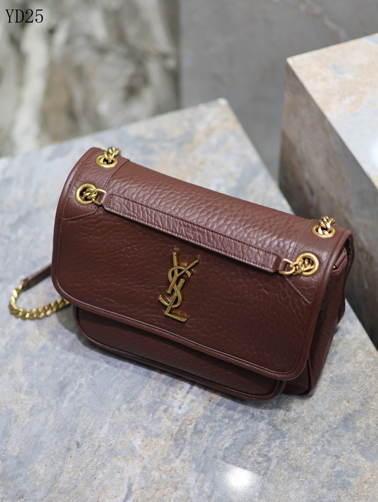 Niki Medium Shoulder Bag