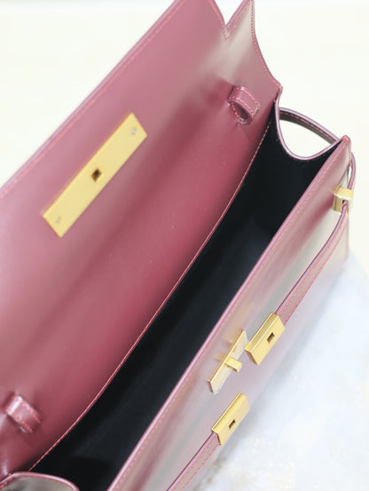 Crocodile-Embossed Leather Chain Bag