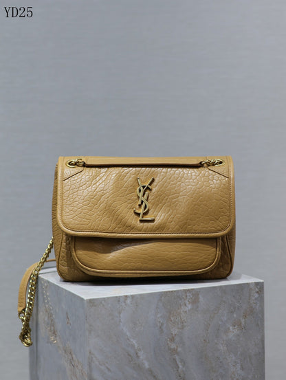 Niki Medium Shoulder Bag