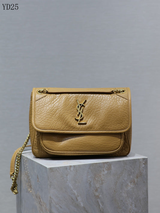 Niki Medium Shoulder Bag