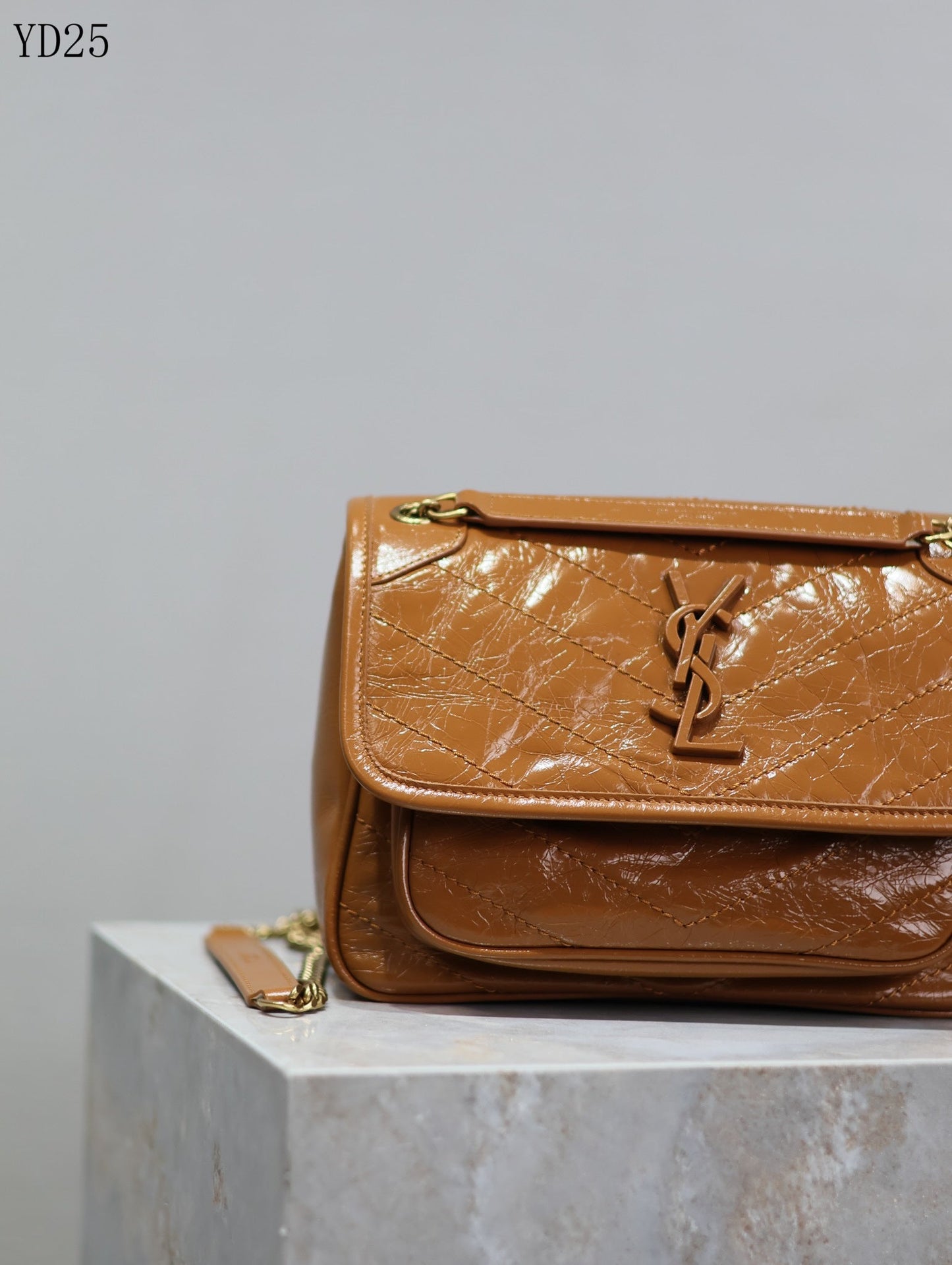 Niki Medium Patent Leather Shoulder Bag