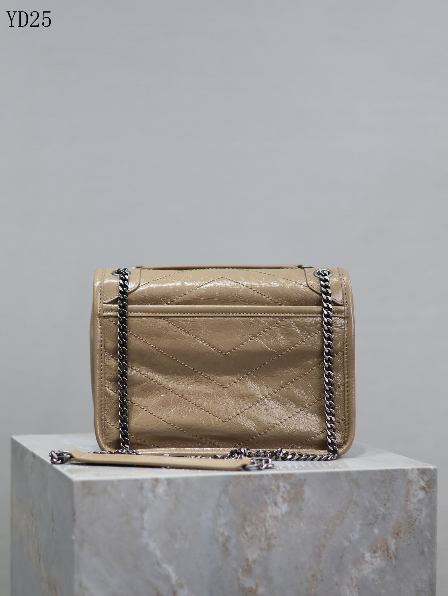 Niki Medium Patent Leather Shoulder Bag