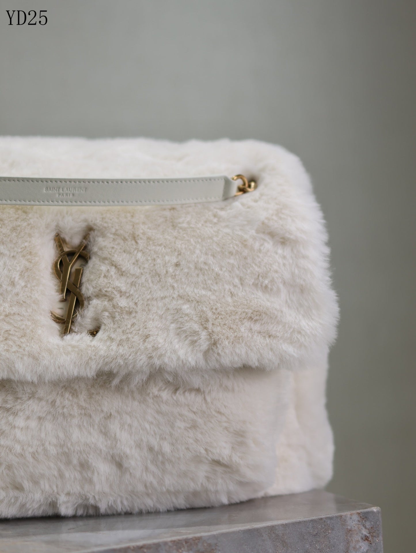Niki Medium in Shearling Bag