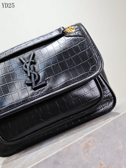 Niki Medium Patent Leather Shoulder Bag