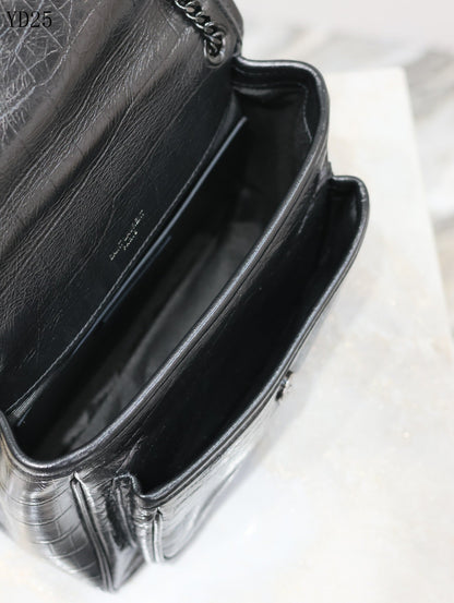 Niki Medium Patent Leather Shoulder Bag