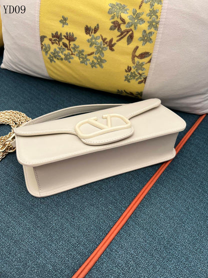 Garavani VLogo Signature Bag