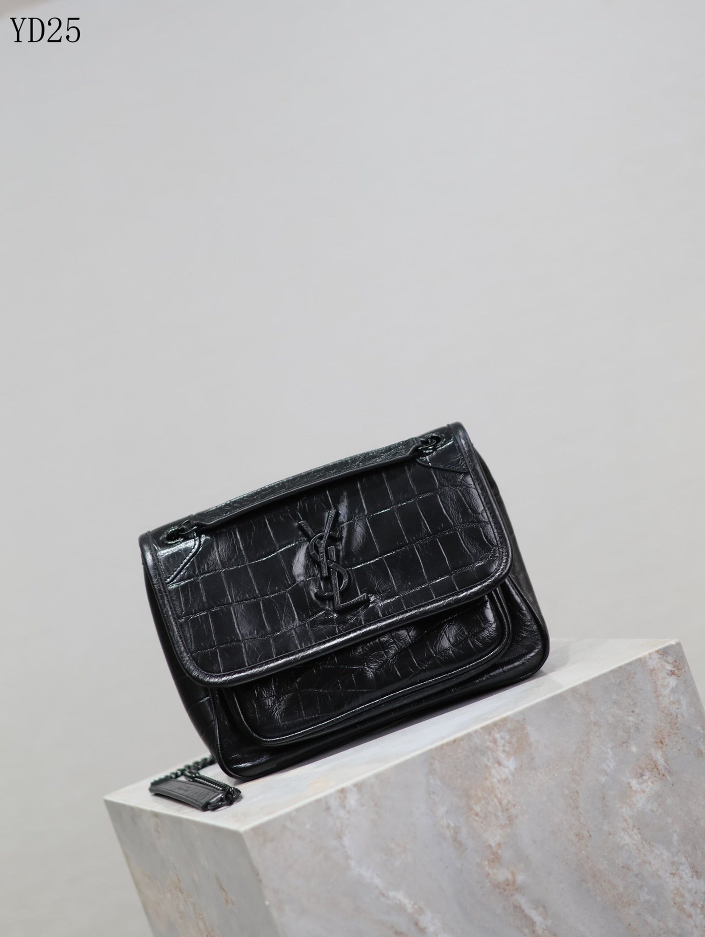 Niki Medium Patent Leather Shoulder Bag