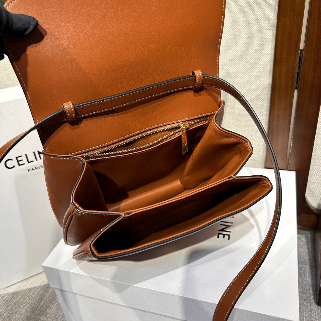 Tabou Leather Messenger Bag
