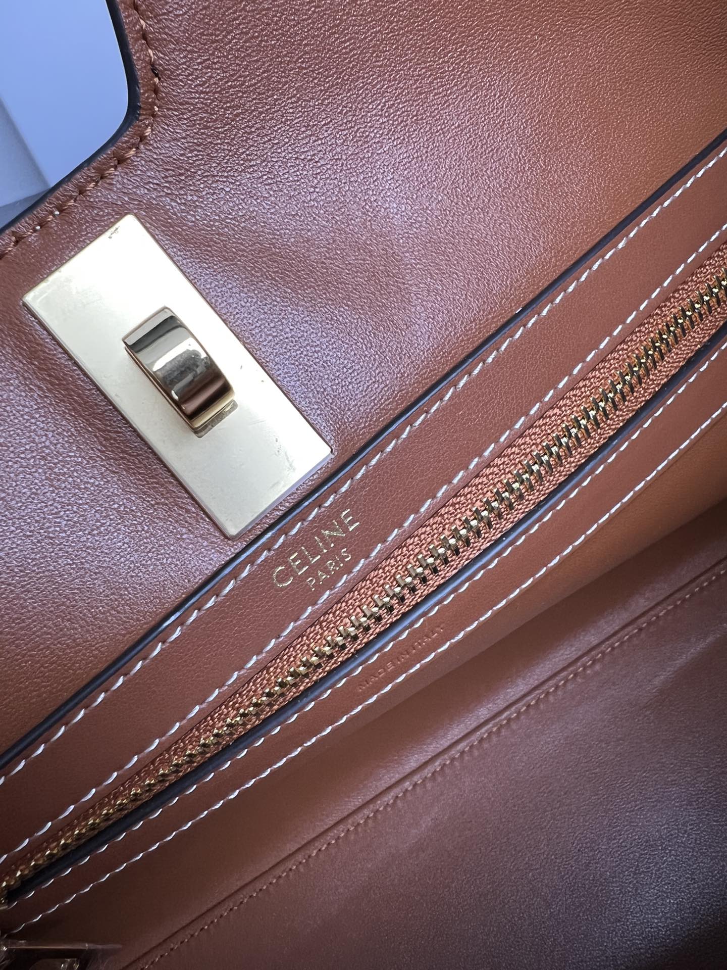 Cabas 16 Structured Cowhide Leather Tote Bag