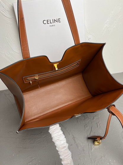 Cabas 16 Structured Cowhide Leather Tote Bag